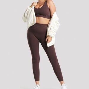 Whitney Simmons leggings from gymshark!!